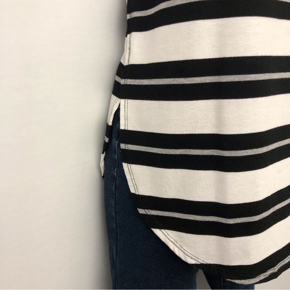 Papermoon Stitch Fix Stripe Sleeveless Top - Picture 5 of 16